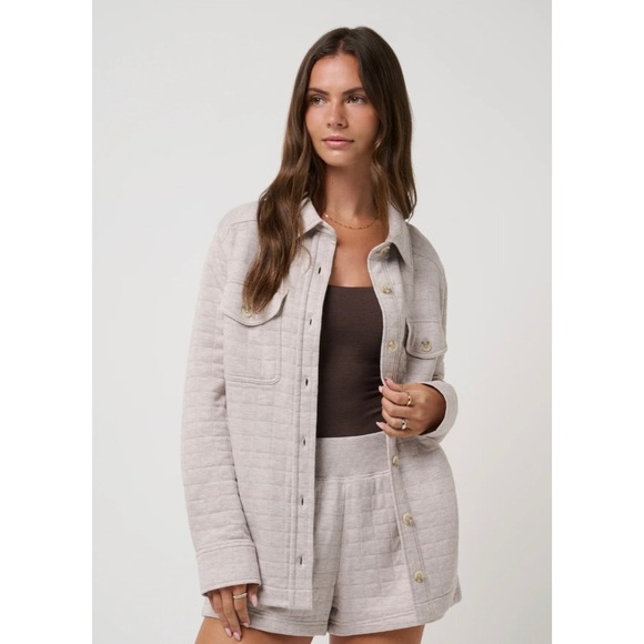 Travis Mathew Jackets & Blazers - Travis Mathew Coastal Quilted Shacket Heather‎ Tan Button Front Jacket Large